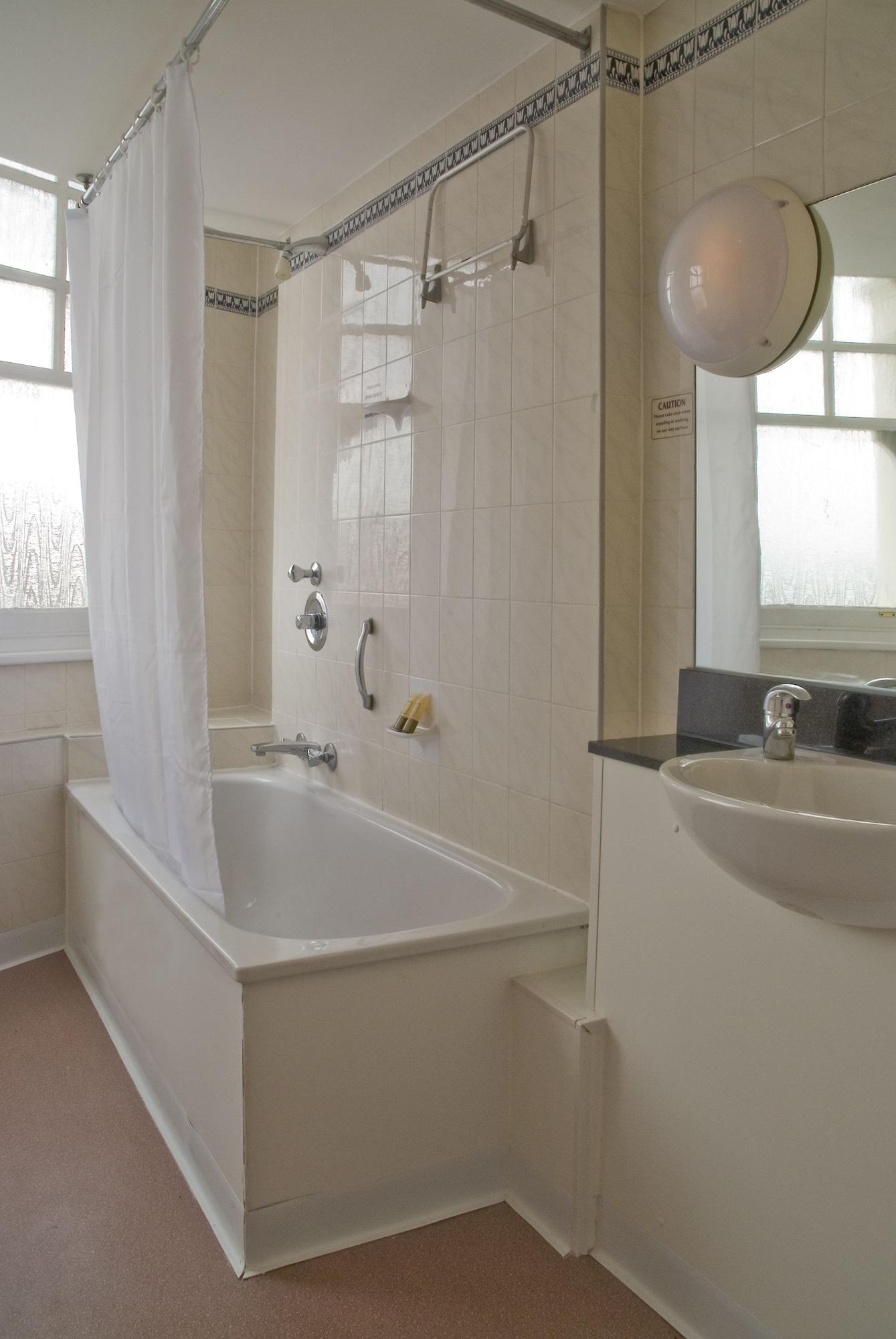 Britannia Hotel Wolverhampton Bagian luar foto