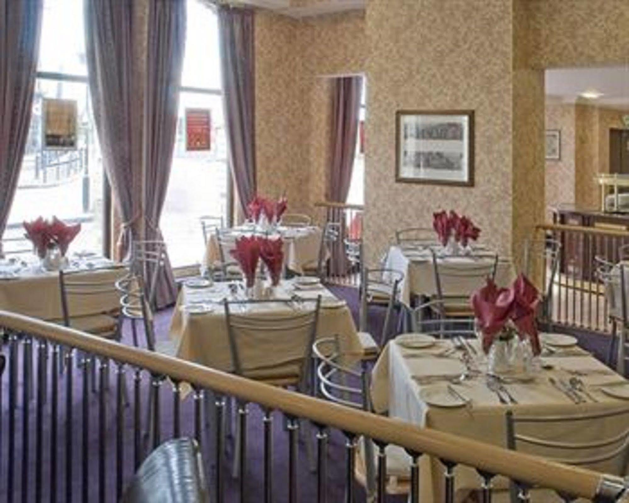 Britannia Hotel Wolverhampton Bagian luar foto